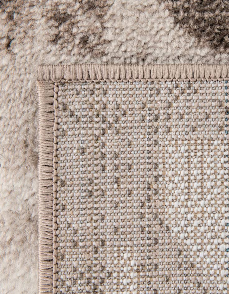 Detail image of 7' 10 x 7' 10 Monaco Square Rug