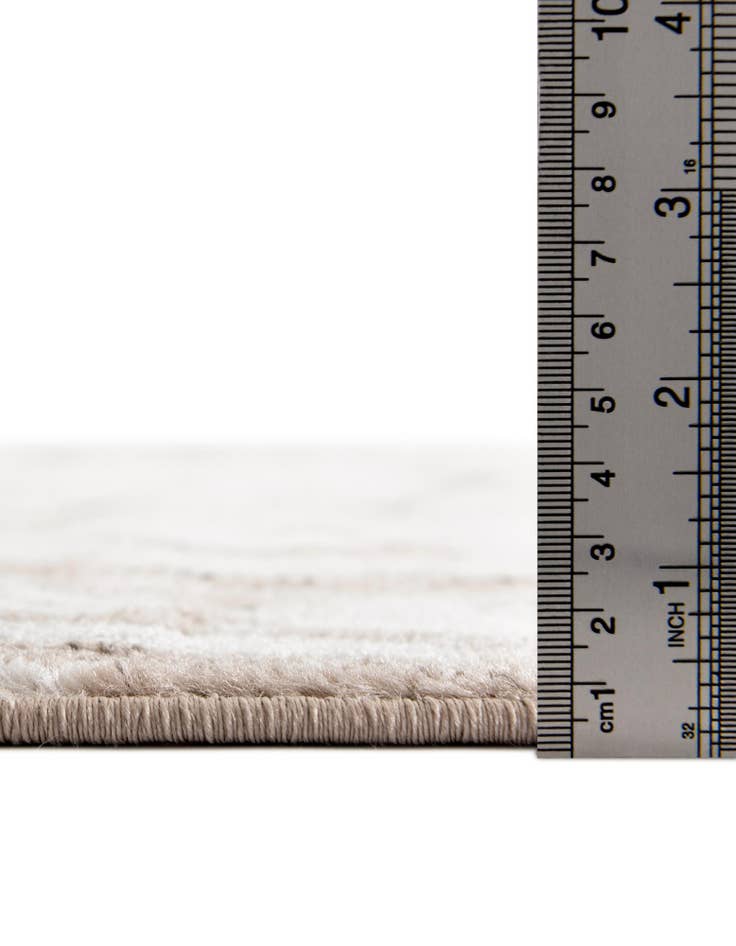 Detail image of 7' 10 x 7' 10 Monte Carlo Square Rug