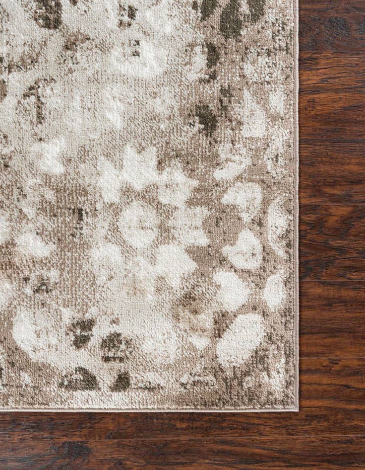 Detail image of 6' x 6' Monte Carlo Square Rug