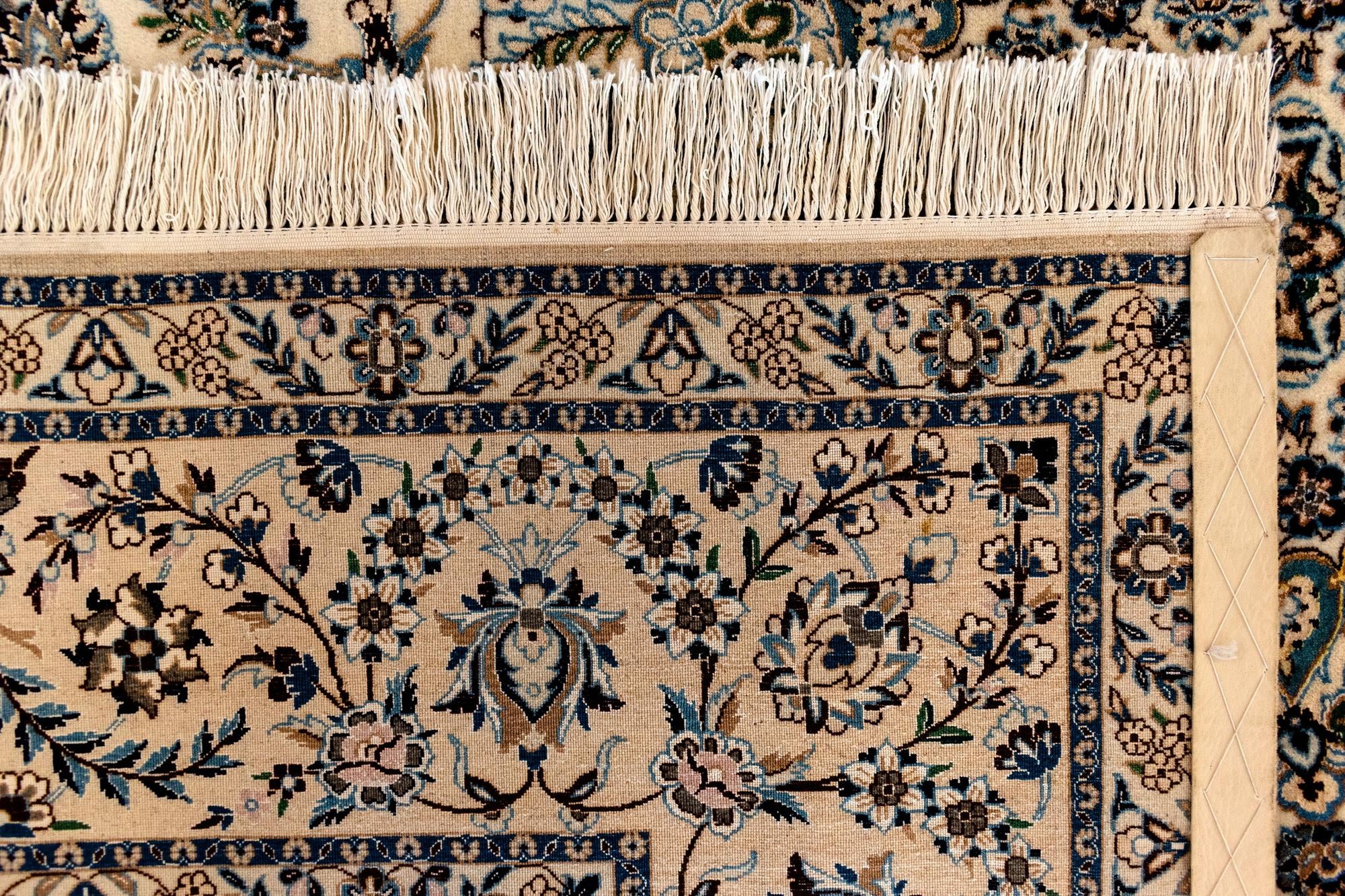6' 8 x 6' 9 Nain Square Rug