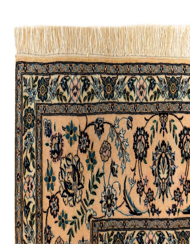 Detail image of 6' 8 x 6' 10 Nain Square Rug