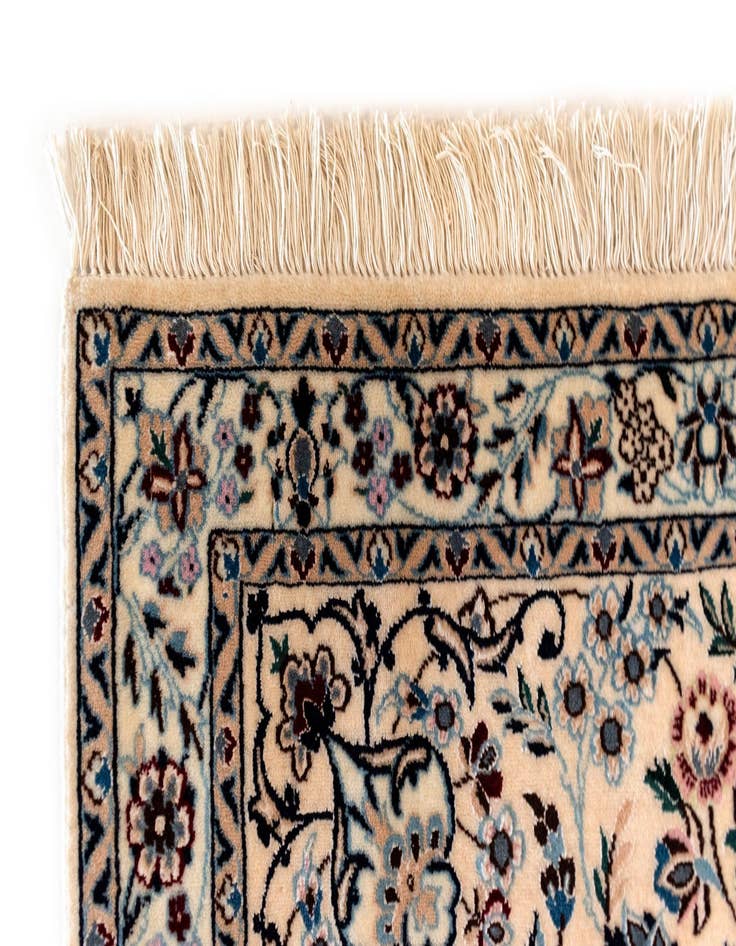 Detail image of 6' 6 x 6' 8 Nain Square Rug