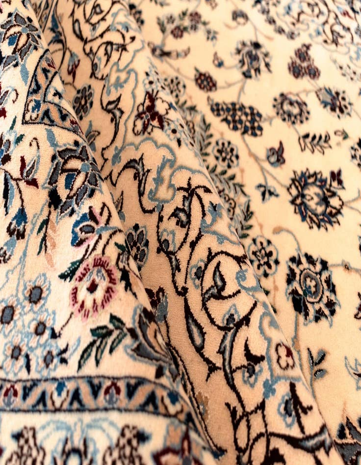 Detail image of 6' 6 x 6' 8 Nain Square Rug