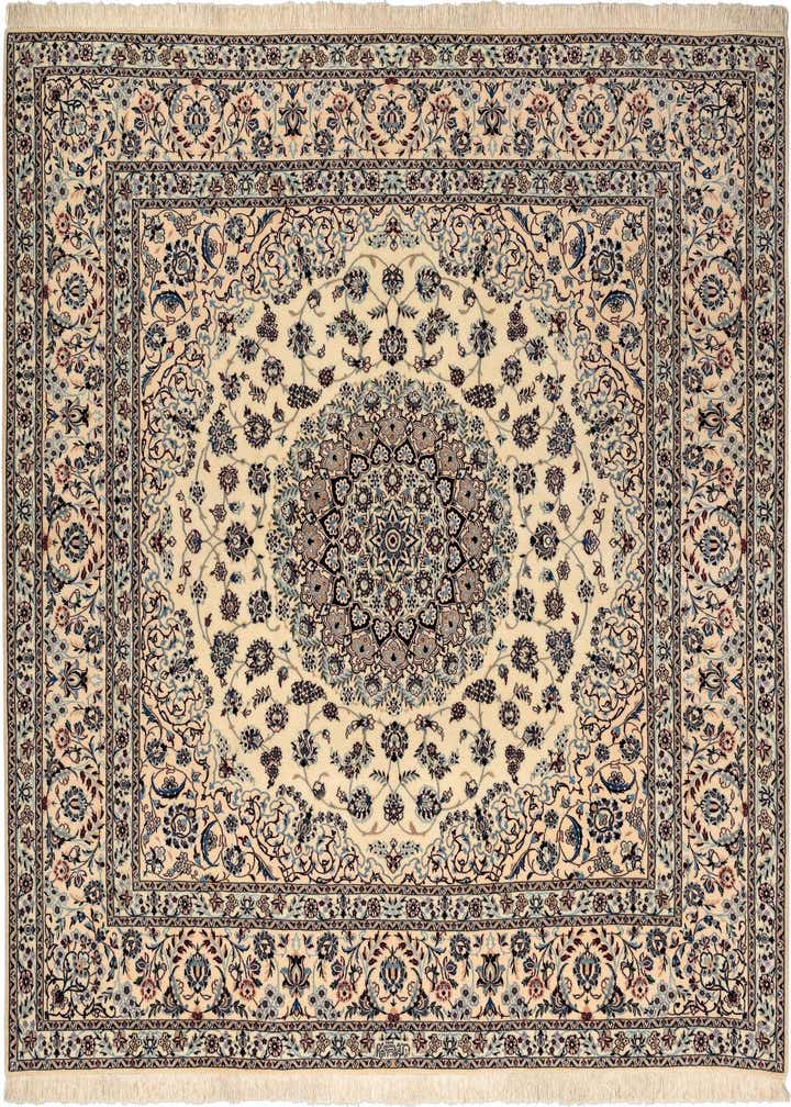 6' 6 x 6' 8 Nain Square Rug