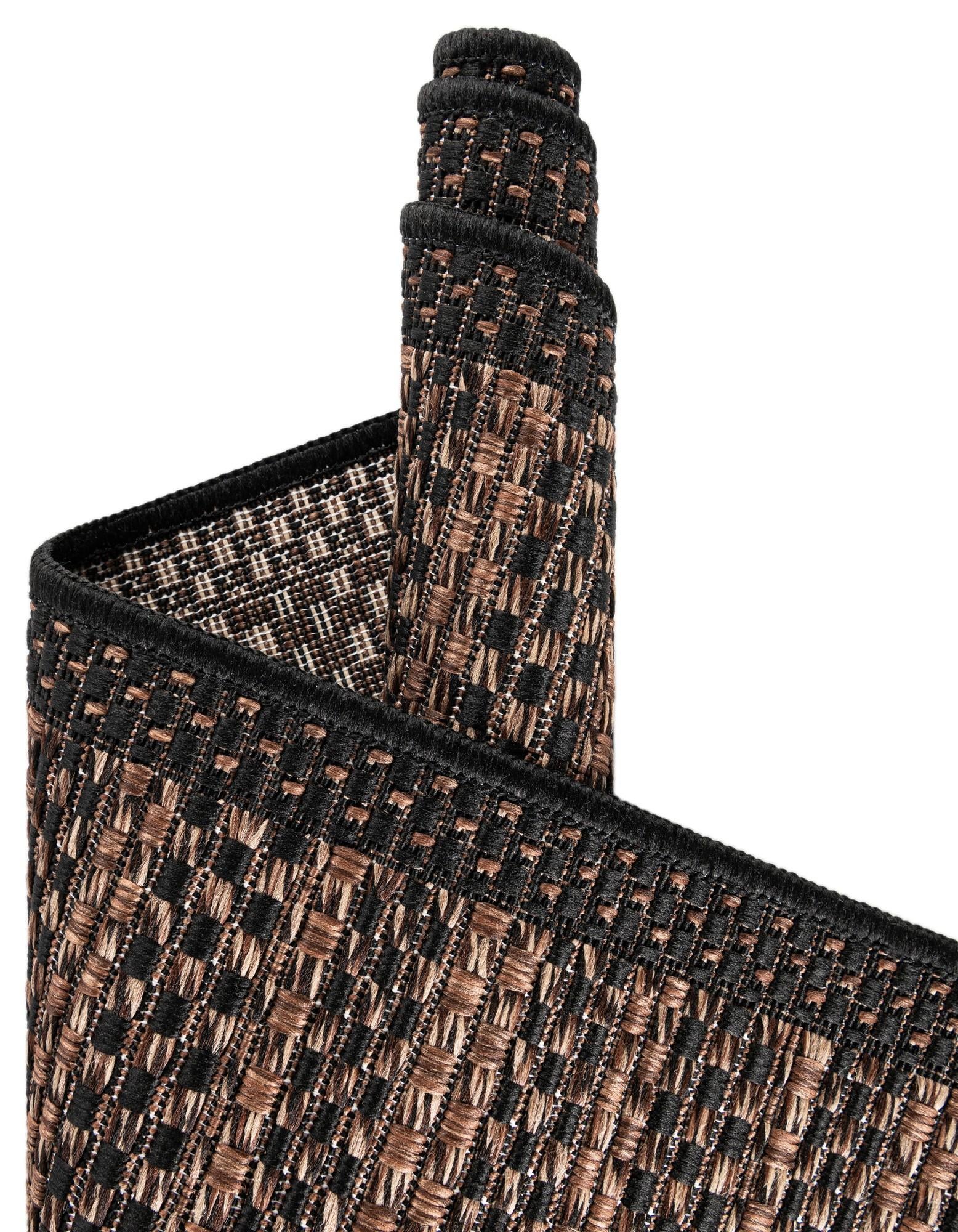 6' x 6' Easy-Clean Border Indoor / Outdoor Square Rug