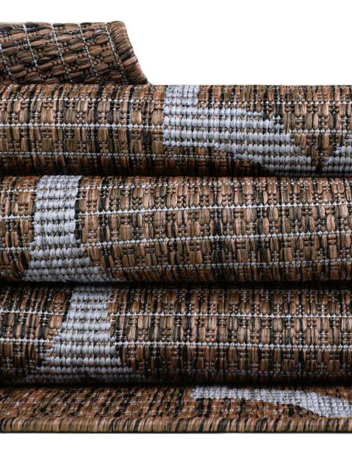 13' x 13' Easy-Clean Lattice Indoor / Outdoor Square Rug