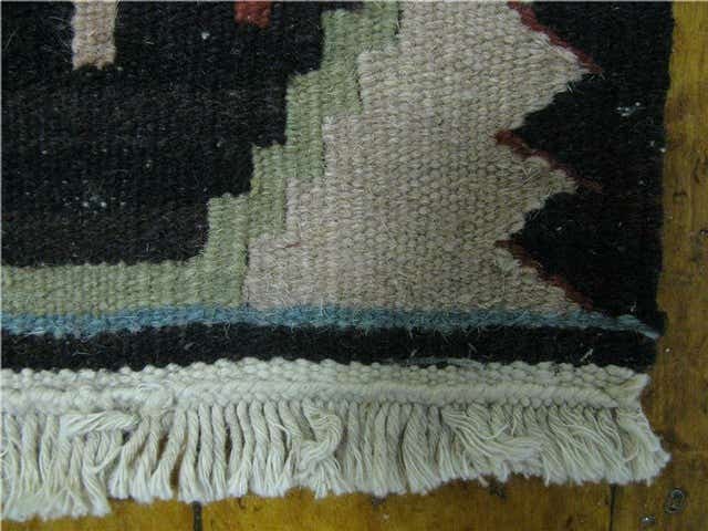 0' 9 x 0' 9 Hand Woven Shiraz PastInv Wool Square Rug