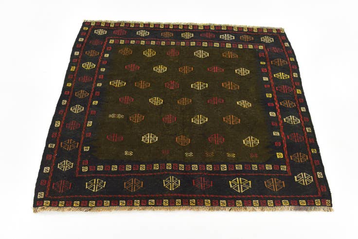 Detail image of 3' 10 x 4' 4 Hand Knotted Sumak Wool Square Rug