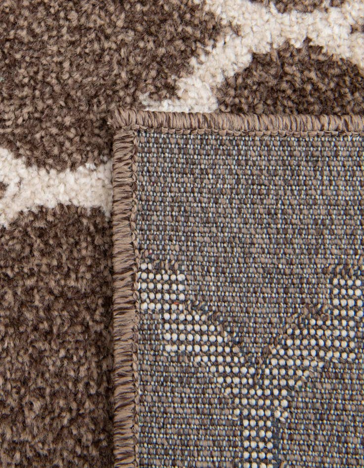Detail image of 7' 10 x 7' 10 Trellis Square Rug