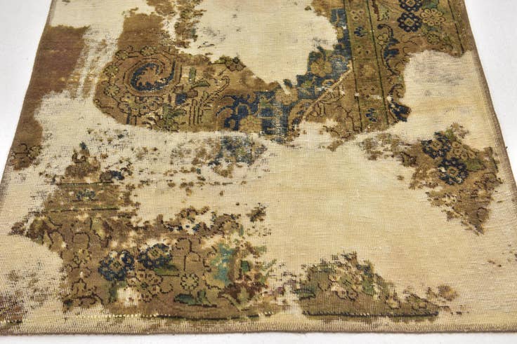 Detail image of 3' 10 x 4' 8 Hand Knotted Ultra Vintage Persian Wool Square Rug