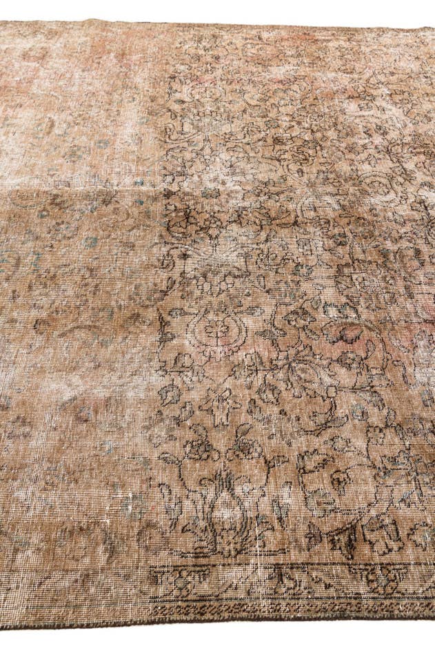 Detail image of 7' 9 x 8' 4 Hand Knotted Ultra Vintage Persian Wool Square Rug