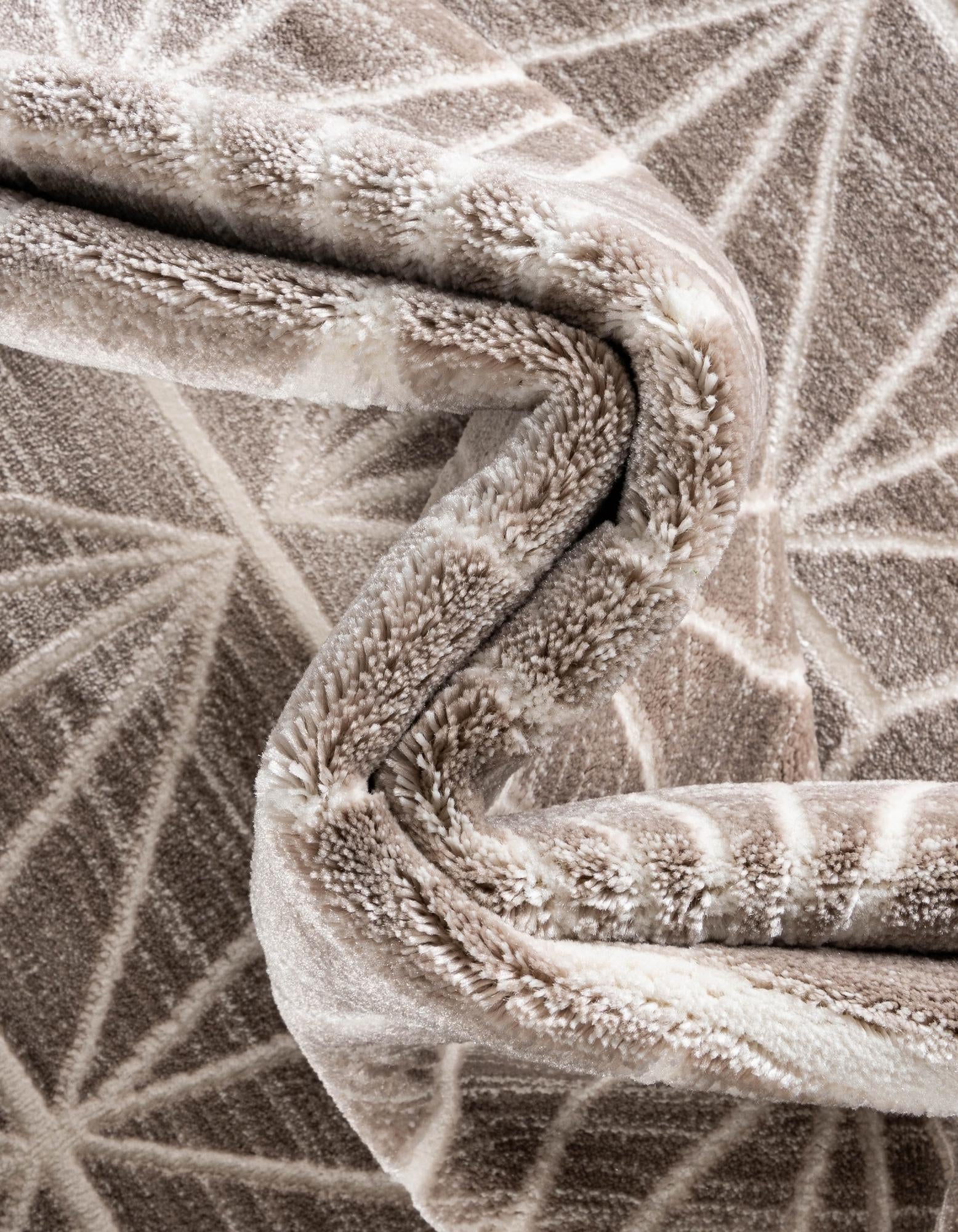 Jill Zarin 7' 10 x 7' 10 Uptown Fifth Avenue Square Rug