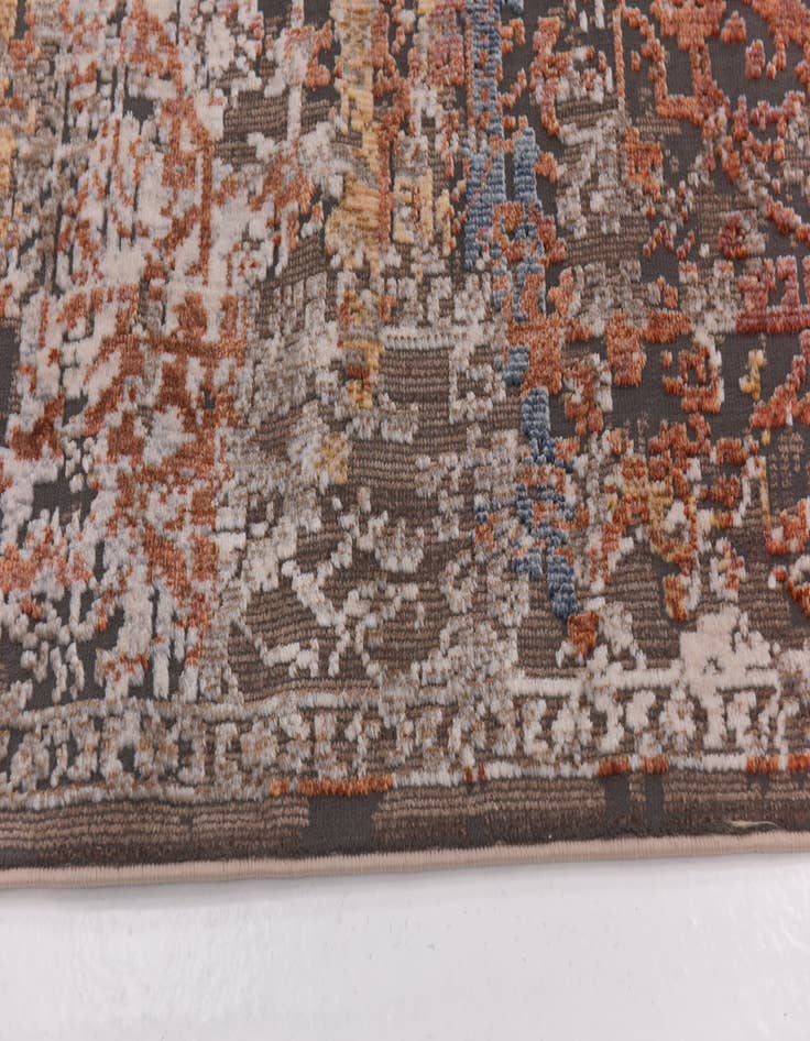 Detail image of 5' 2 x 5' 4 Villa Square Rug