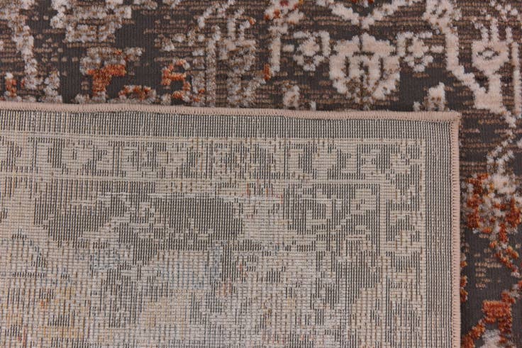 Detail image of 5' 2 x 5' 4 Villa Square Rug