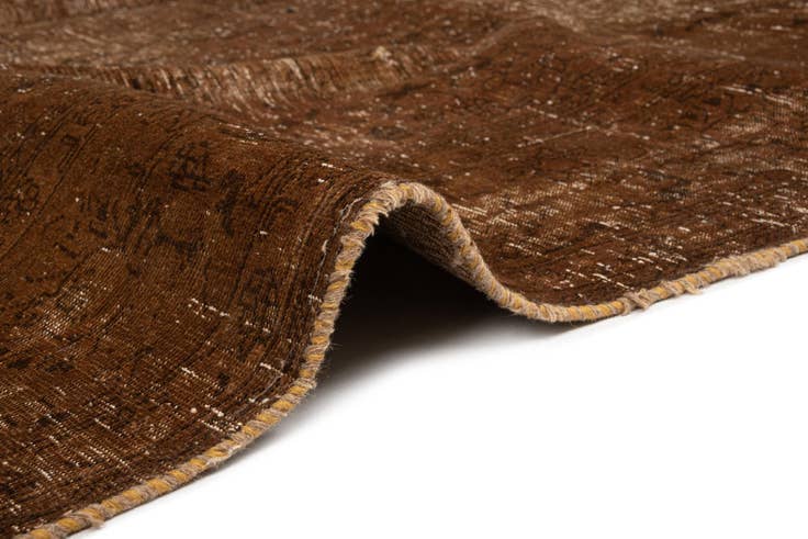 Detail image of 9' 10 x 11' 6 Vintage Royal Square Rug