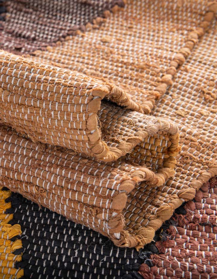 2' x 3' 1 Hand Braided Chindi Cotton Rug