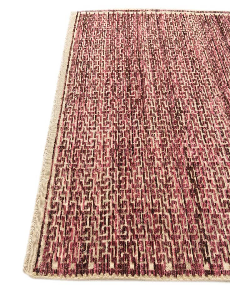 Detail image of 6' 7 x 9' 9 Hand Knotted Darya Wool Rug