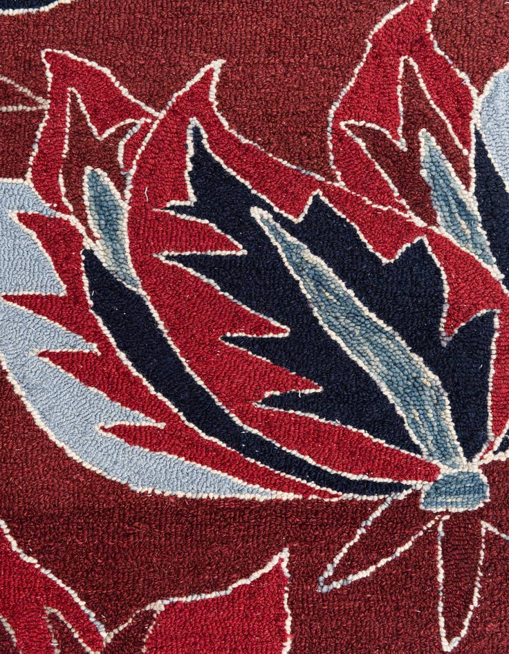 Detail image of 4' 1 x 6' 1 Agra Rug