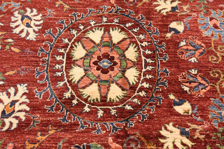 Detail image of 5' x 6' 9 Hand Knotted Ariana Ziegler Rug