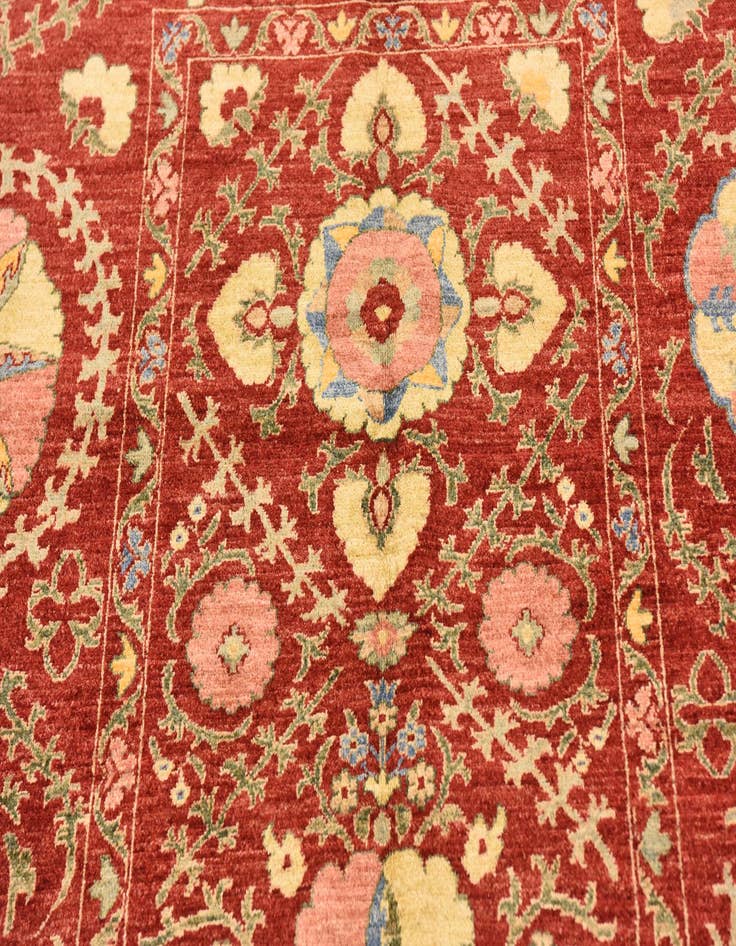 Detail image of 5' 2 x 6' 8  Hand Knotted Ariana Ziegler Oriental Rug