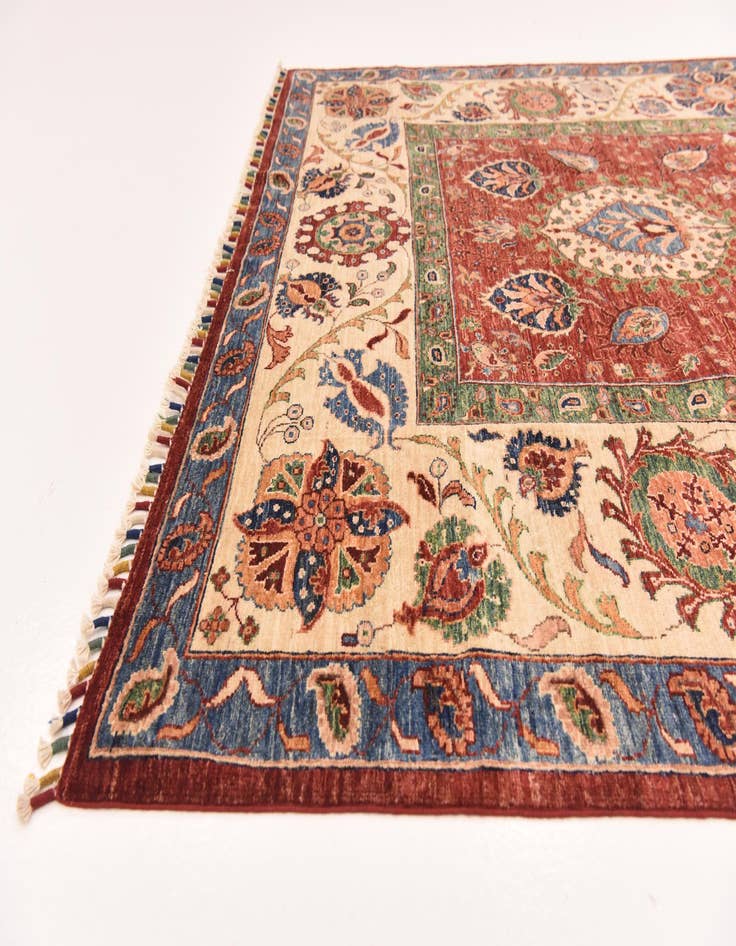 Detail image of 6' 9 x 9' 10  Hand Knotted Ariana Ziegler Rug