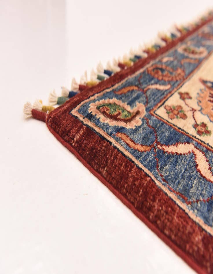 Detail image of 6' 9 x 9' 10  Hand Knotted Ariana Ziegler Rug