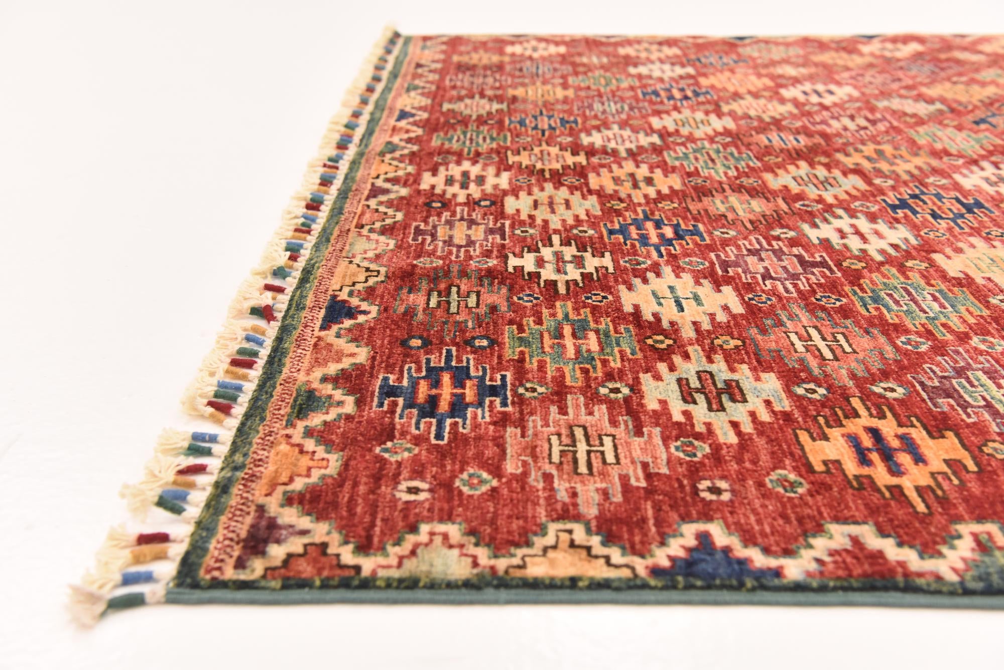 5' x 6' 7 Hand Knotted Ariana Ziegler Rug