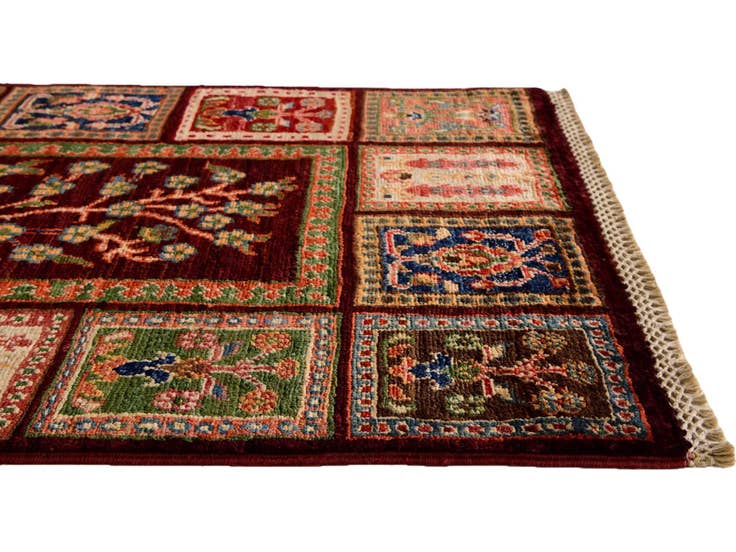 Detail image of 2' x 3' 4 Hand Knotted Ariana Ziegler Rug
