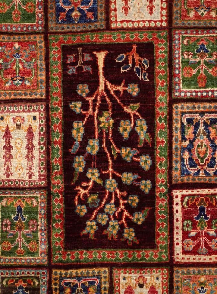 2' x 3' 4 Hand Knotted Ariana Ziegler Rug