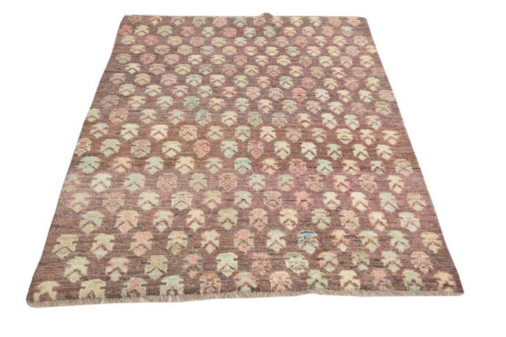 Detail image of 4' 1 x 5' 9 Hand Knotted Balouch Wool Rug