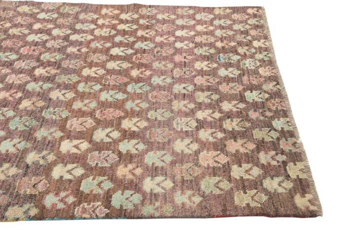 Detail image of 4' 1 x 5' 9 Hand Knotted Balouch Wool Rug