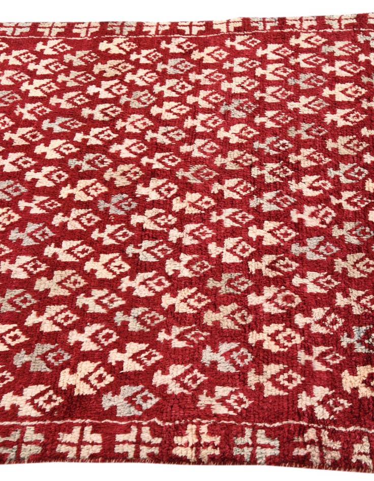 Detail image of 4' 1 x 6' 1 Hand Knotted Balouch Wool Rug