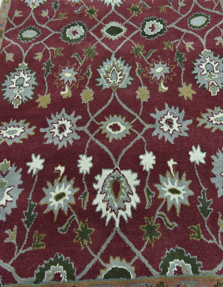 Detail image of 8' x 9' 10 Classic Agra Rug
