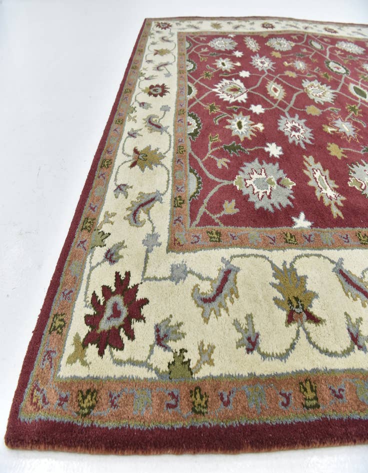 Detail image of 8' x 9' 10 Classic Agra Rug