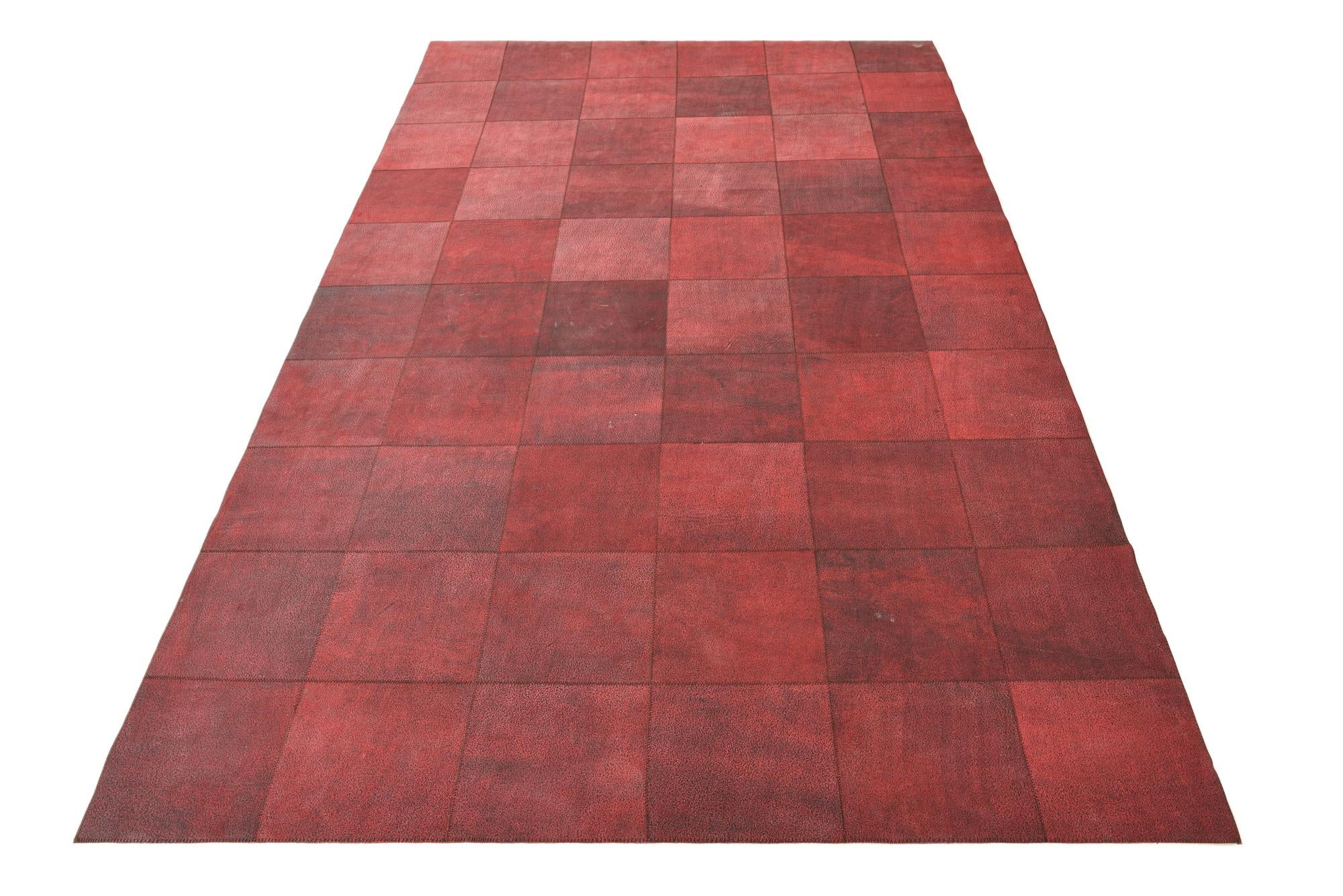 5' 1 x 8' Cowhide Rug