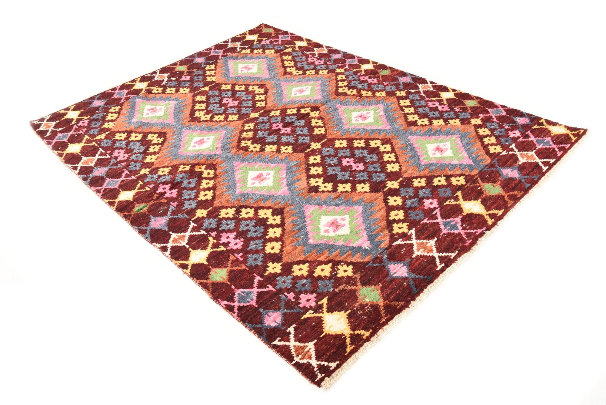 5' 8 x 7' 6 Hand Knotted Darya Wool Rug