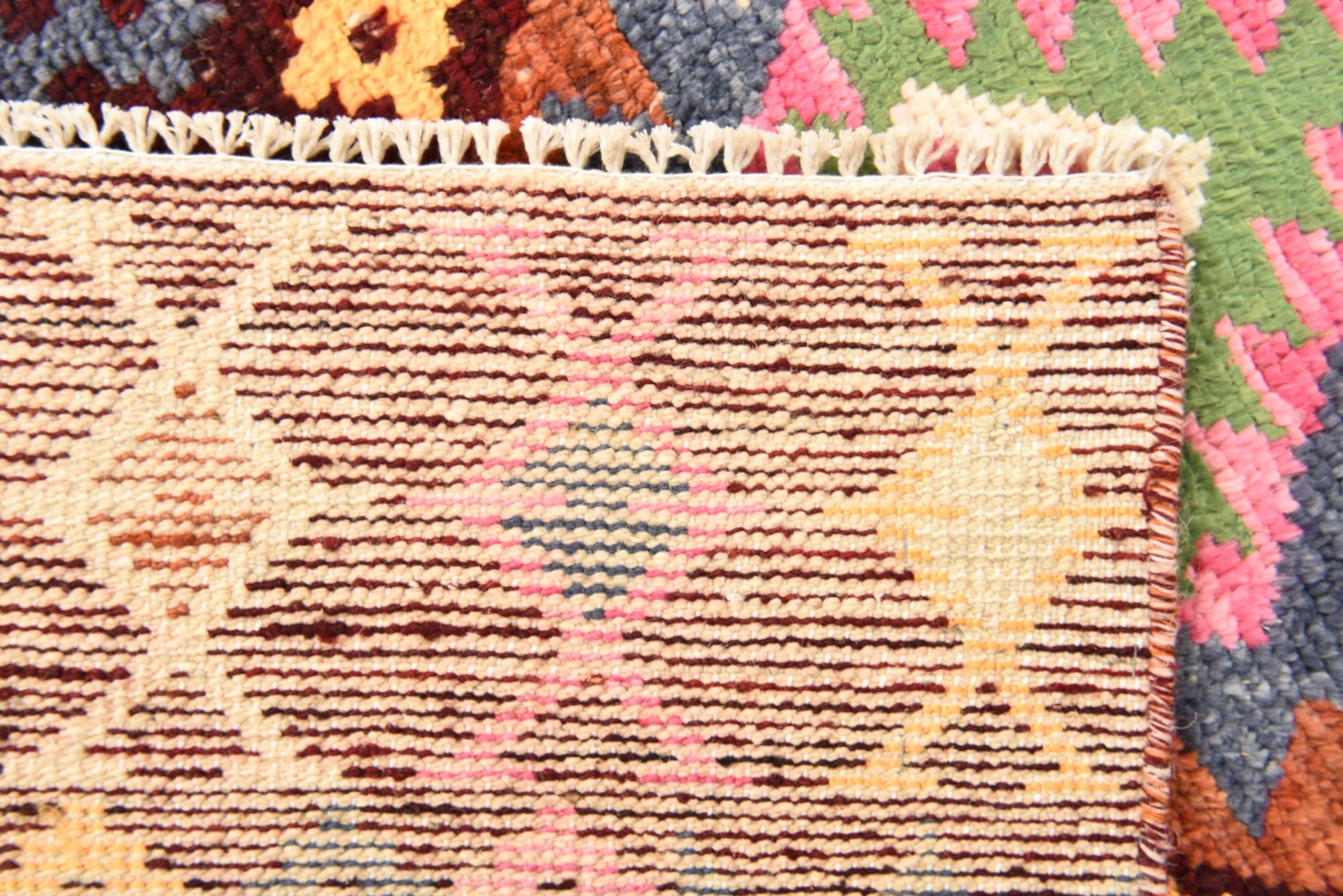 5' 8 x 7' 6 Hand Knotted Darya Wool Rug