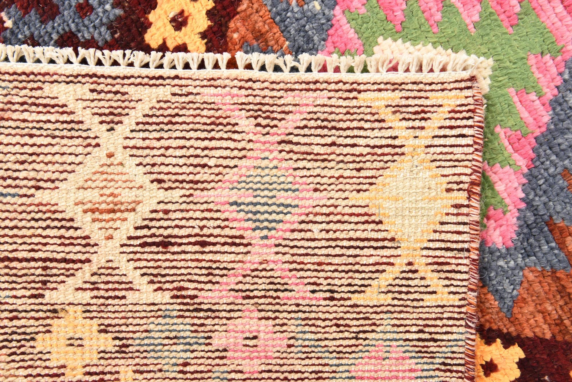 5' 8 x 7' 6 Hand Knotted Darya Wool Rug