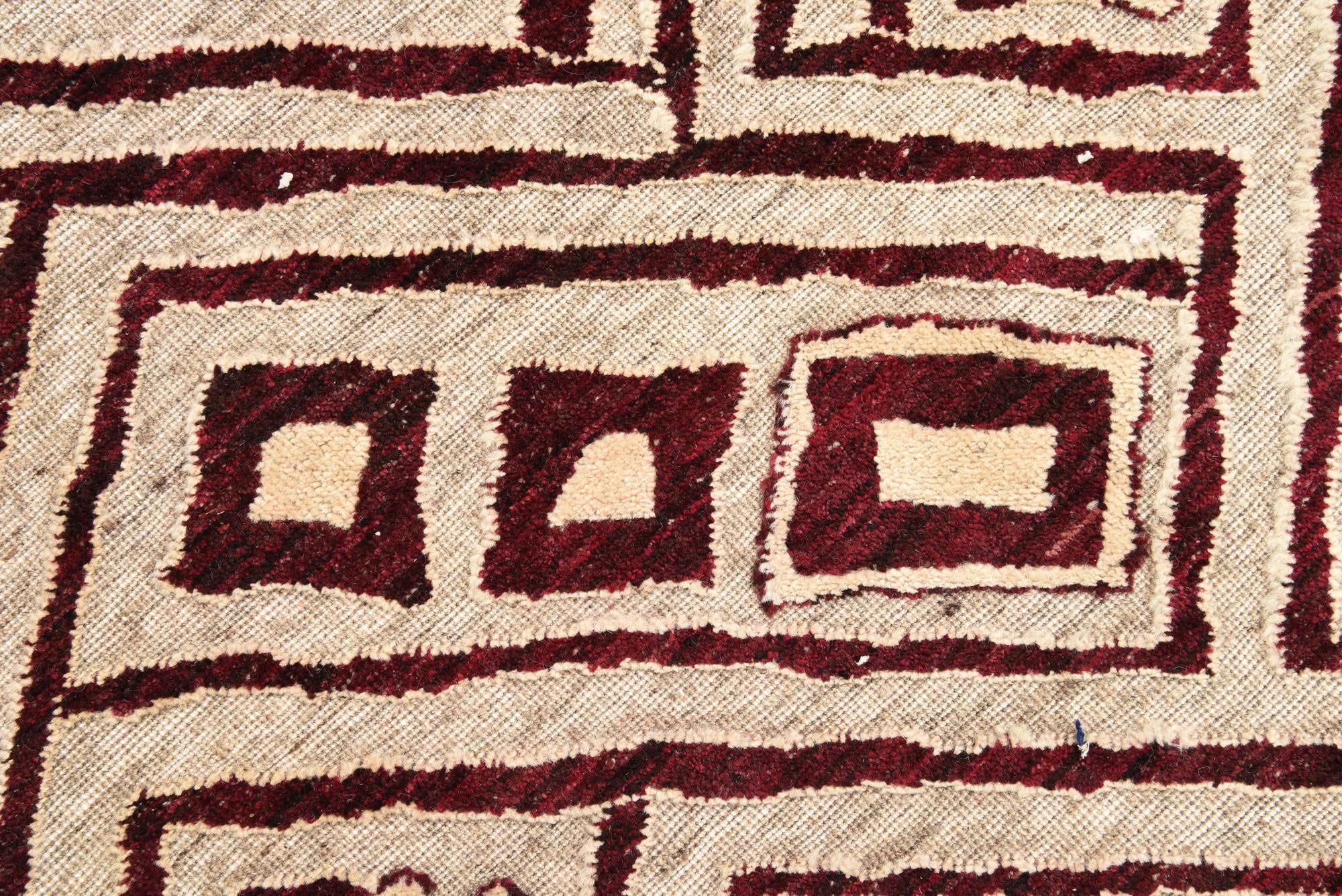 7' 10 x 10' Hand Knotted Darya Wool Rug