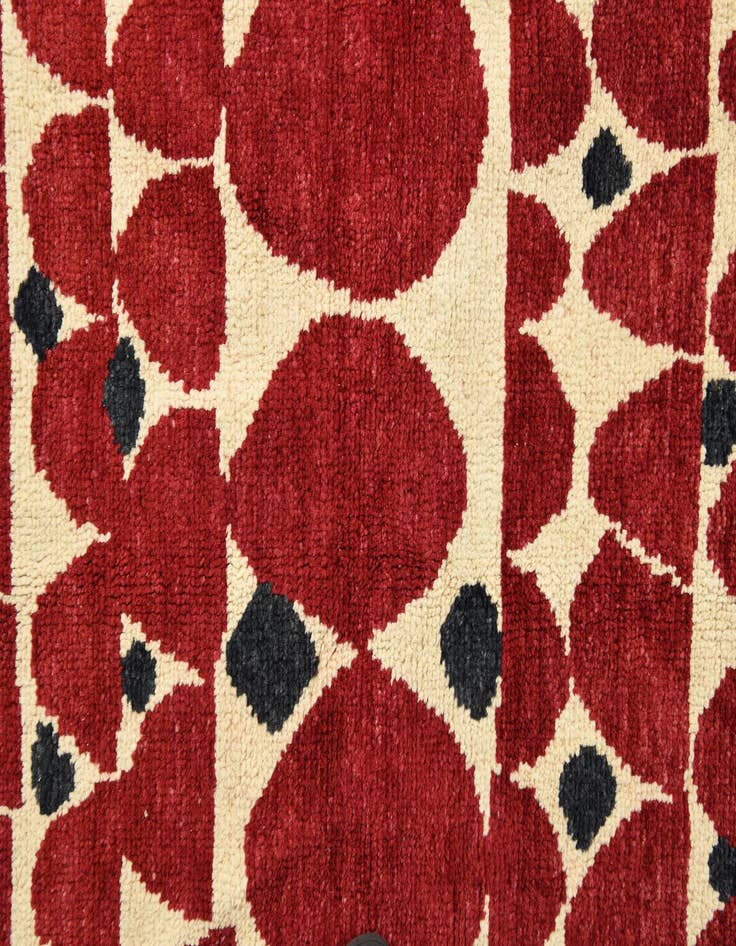 Detail image of 5' x 6' 9  Hand Knotted Darya Wool Rug
