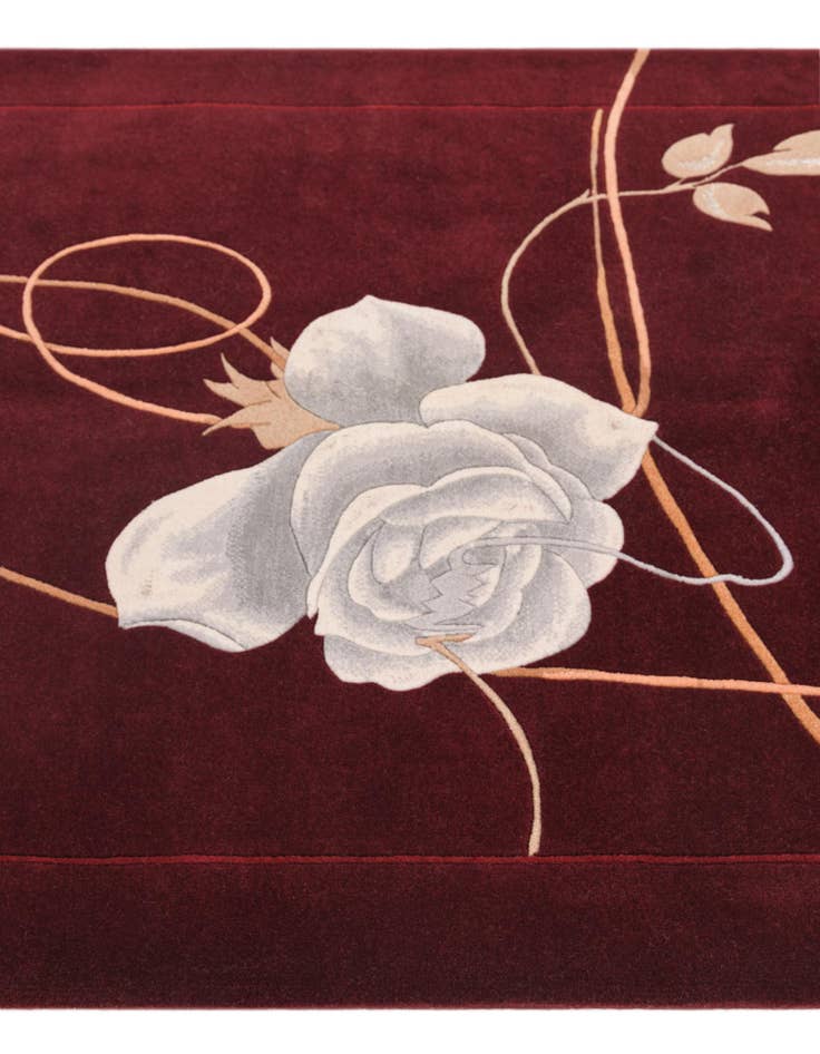 Detail image of 4' x 5' 11  Hand Knotted Darya Wool Rug