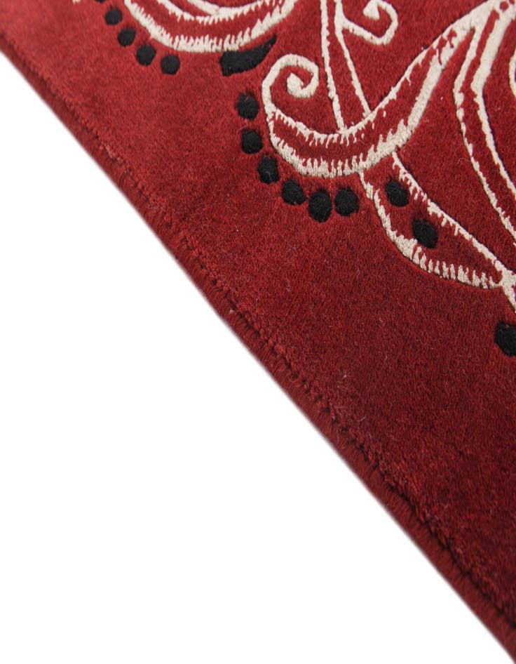 Detail image of 5' 7 x 8' 4  Hand Knotted Darya Wool Rug