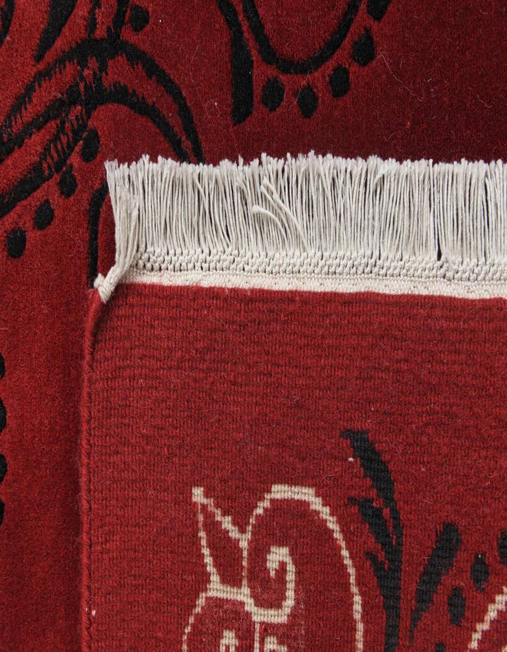 Detail image of 5' 7 x 8' 4  Hand Knotted Darya Wool Rug