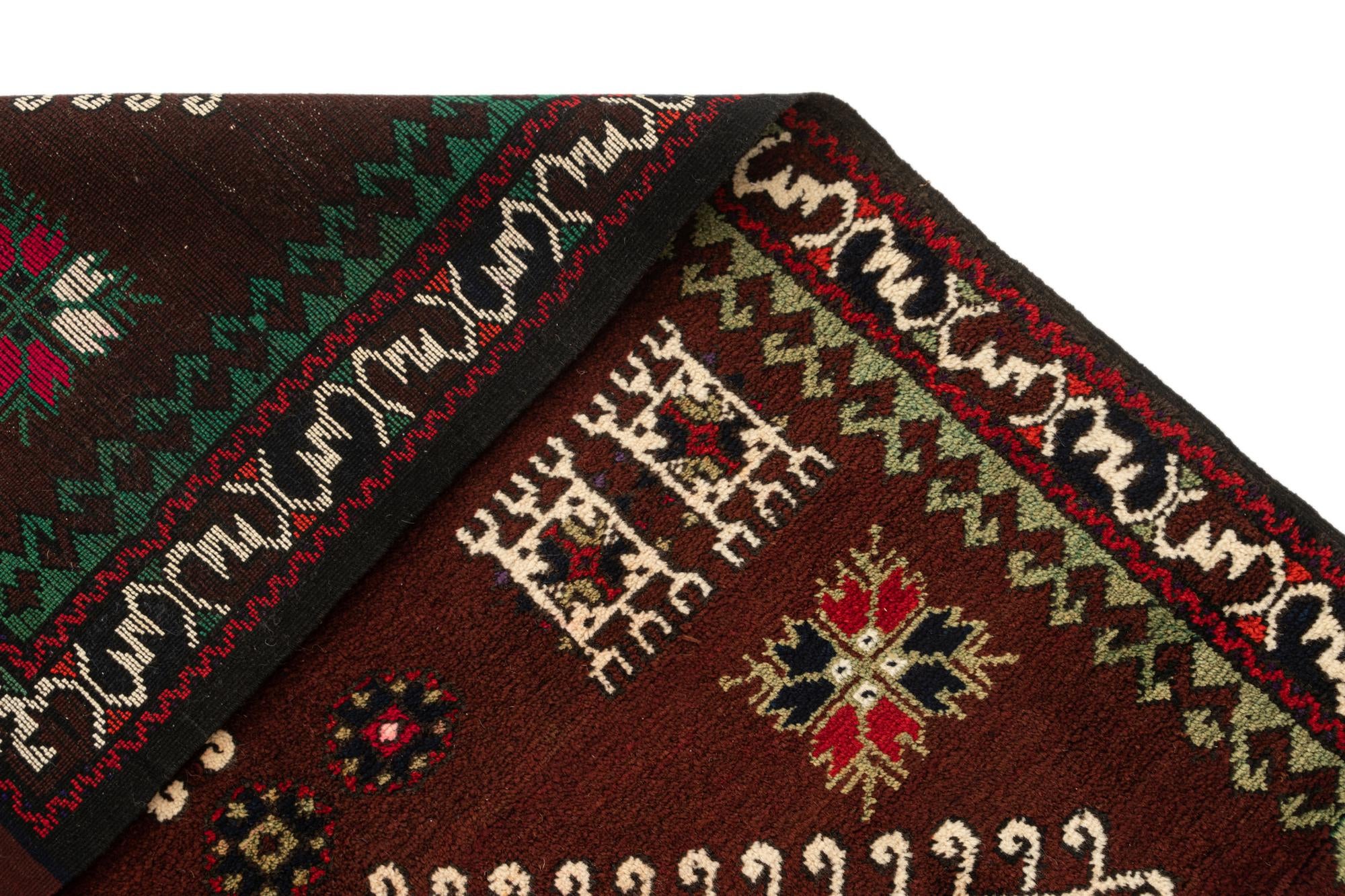 4' x 6' Hand Knotted Gharajeh Wool Rug