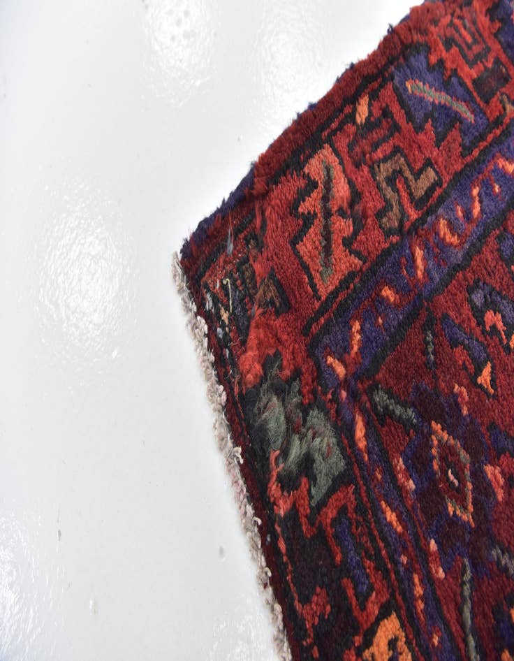 Detail image of 2' 8 x 4' 10 Hand Knotted Hamedan Persian Wool Rug