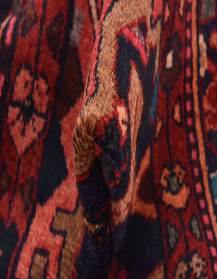 Detail image of 4' 8 x 9' Hand Knotted Hamedan Persian Wool Rug