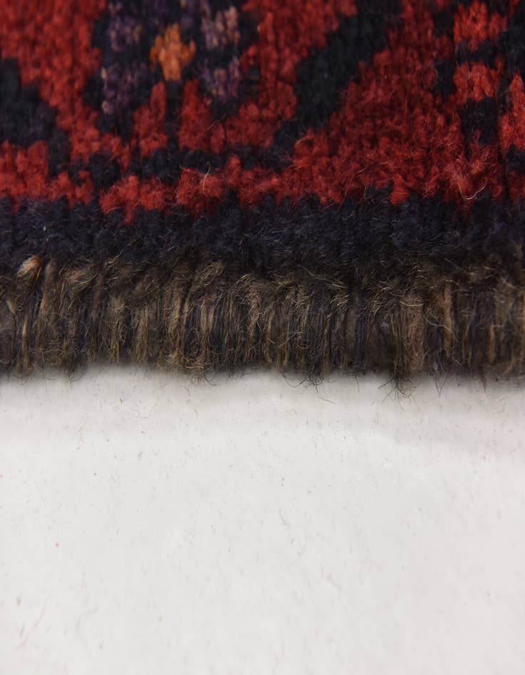 Detail image of 4' 8 x 9' Hand Knotted Hamedan Persian Wool Rug