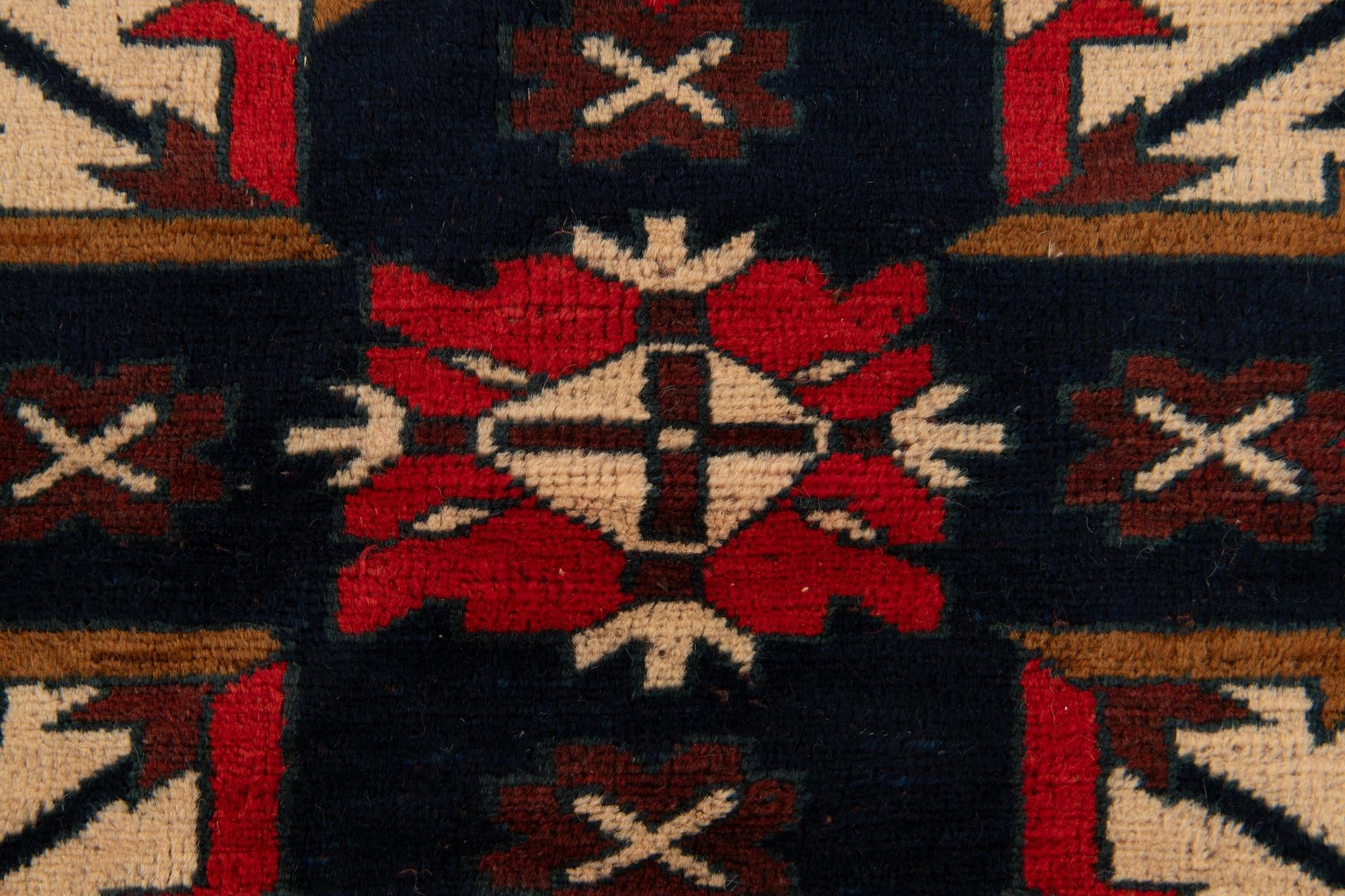 3' 8 x 6' 4 Hand Knotted Heriz Wool Rug