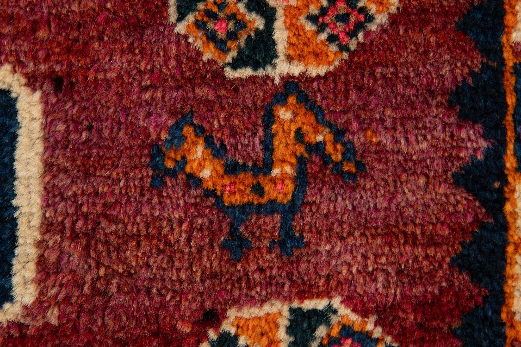 4' 2 x 5' 9 Hand Knotted Heriz Wool Rug