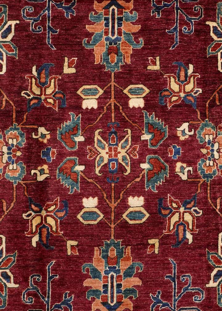 6' 9 x 9' 7 Hand Knotted Heriz Rug